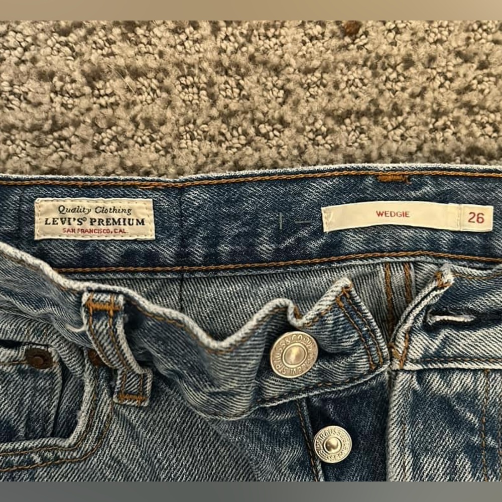 Levi's Wedgie Jeans size 26